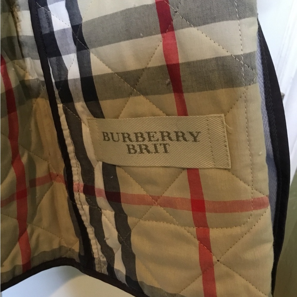 BURRBERRY BRIT JACKET WITH CLASSIC NOVA CHECK LINING.  SIZE 4 QUILTED JACKET​ - Picture 4 of 7